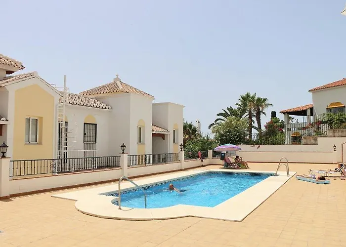 Casa Kasander, Two Bedroom Appartment Near Beach With Pool